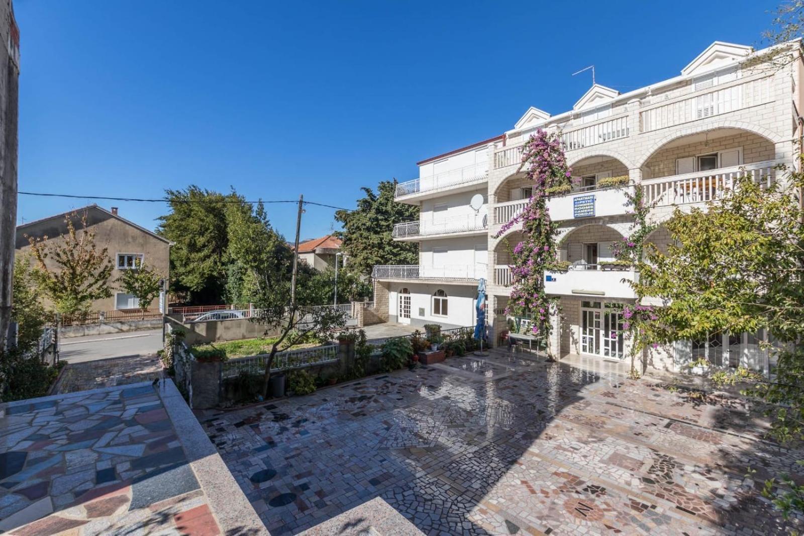 Apartments Dino Kaštela Exterior foto